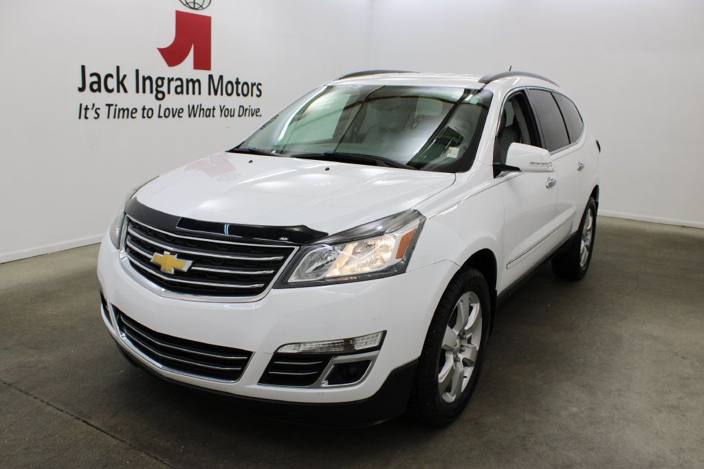 Used 2017 Chevrolet Traverse Premier FWD image 2