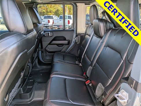 Used 2025 Jeep Wrangler Unlimited Rubicon image 13