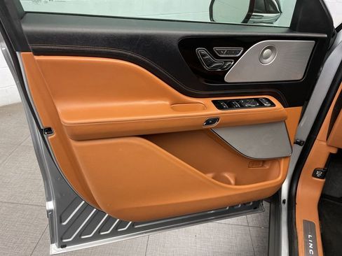 Used 2021 Lincoln Aviator Black Label w/ Dynamic Handling Package image 14