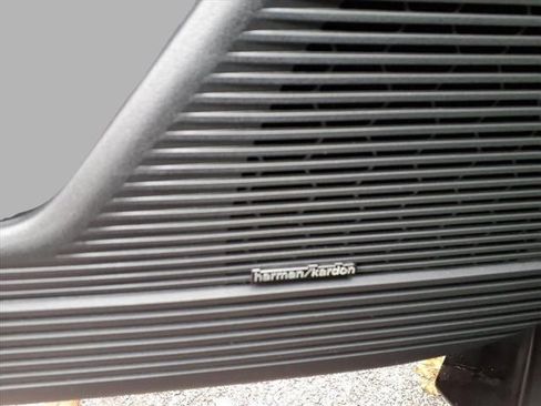 New 2026 Subaru Outback Touring XT image 30