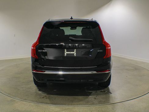 Used 2023 Volvo XC90 B5 Plus w/ Protection Package Premier AWD/4WD image 4