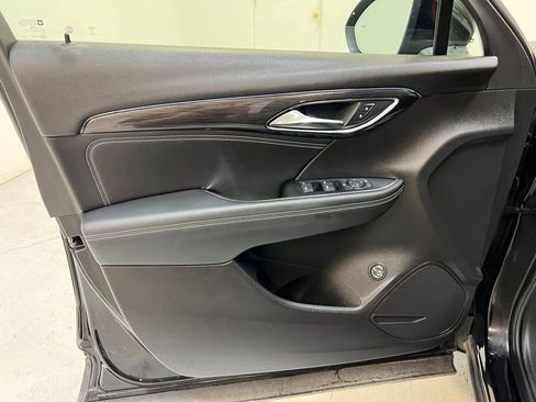 Used 2022 Buick Envision Preferred image 13