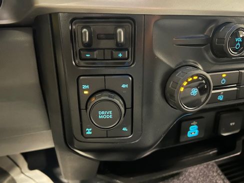 Used 2024 Ford F350 XL w/ XL Chrome Package image 20