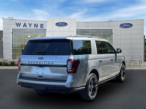 Used 2023 Ford Expedition Max Limited AWD/4WD image 5