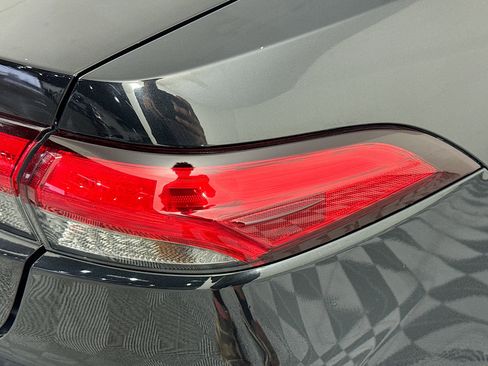 Used 2022 Toyota Corolla XLE image 33