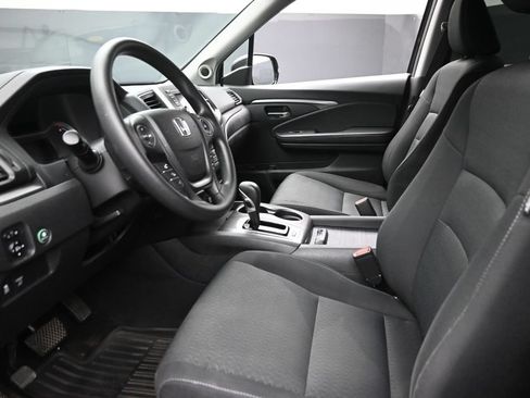 Used 2017 Honda Ridgeline Sport image 16