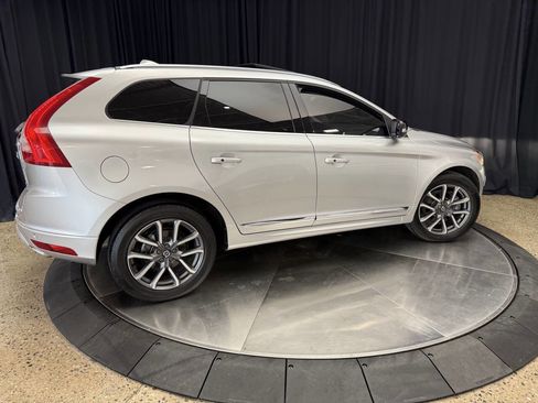 Used 2017 Volvo XC60 T6 Dynamic w/ Preferred Option Package image 5