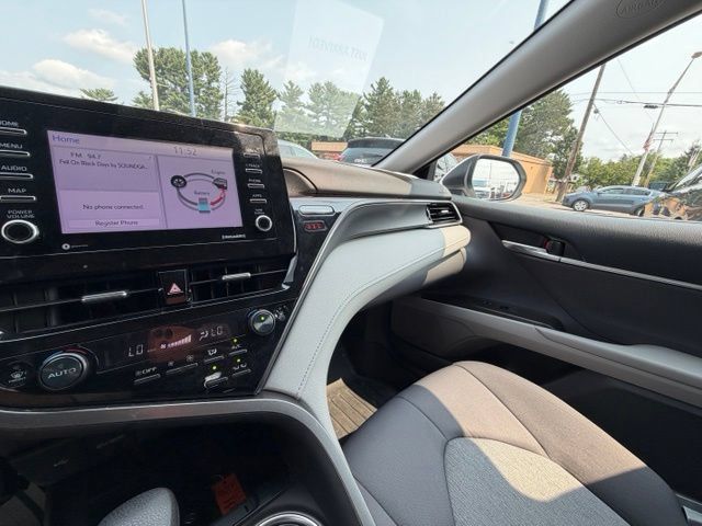 Used 2021 Toyota Camry LE FWD image 24