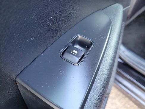 Used 2020 Kia Forte LXS image 18