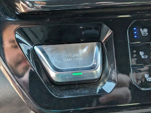 Used 2022 GMC Sierra 1500 AT4 w/ Technology Package image 26