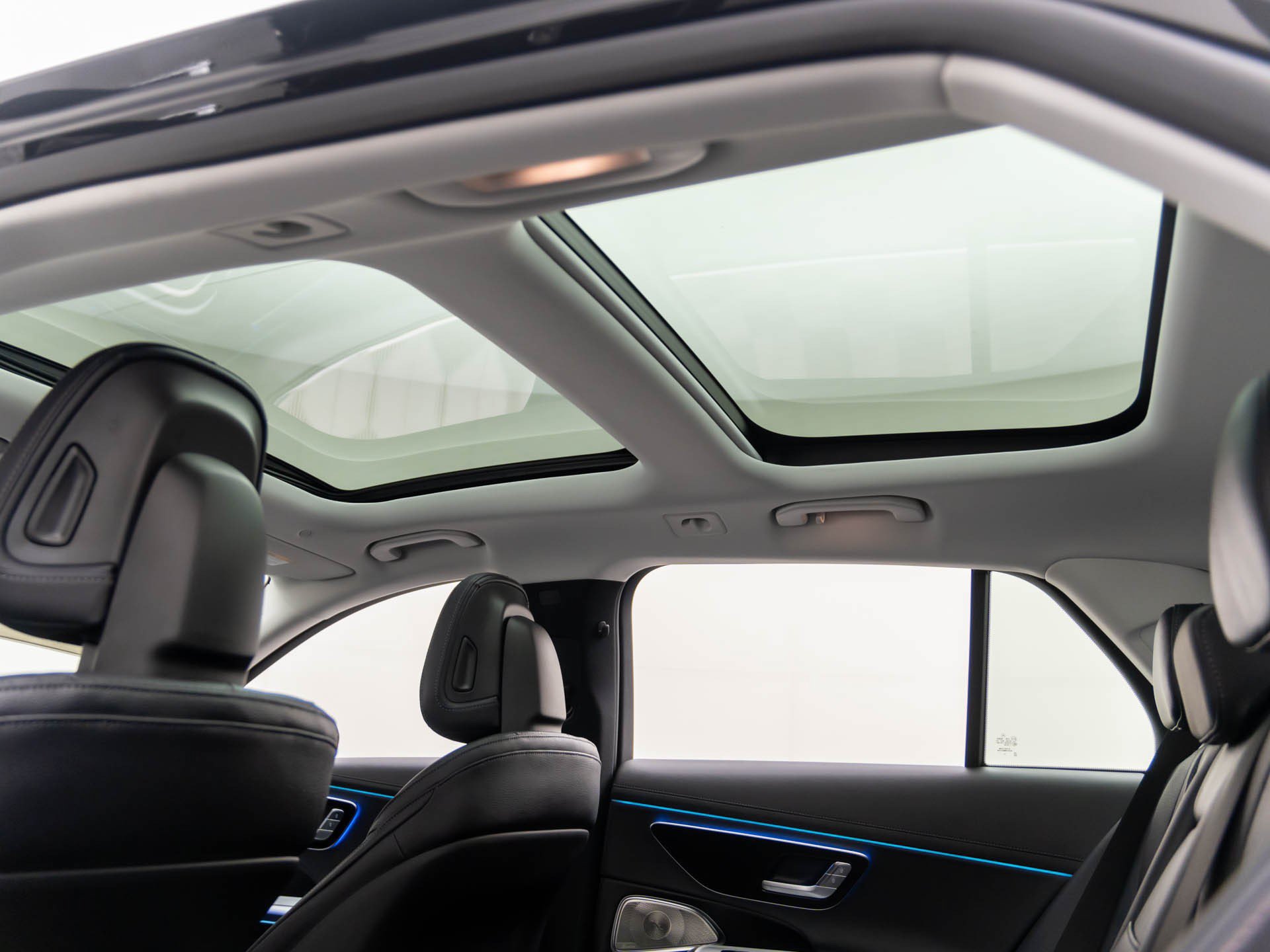Certified 2025 Mercedes-Benz E 450 4MATIC All-Terrain Wagon image 18