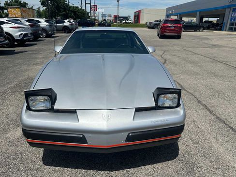 Used 1987 Pontiac Firebird Coupe RWD image 12