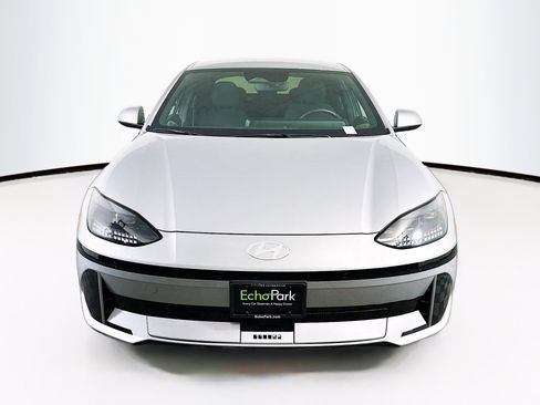 Used 2024 Hyundai Ioniq 6 SE image 2