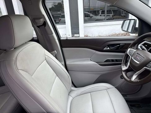 Used 2020 GMC Acadia SLT image 13