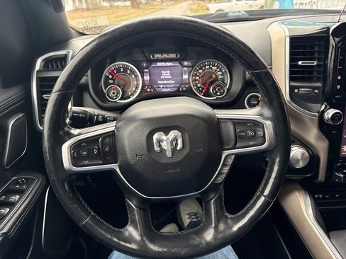 Used 2019 RAM 1500 Laramie image 12