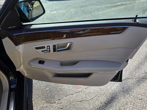 Used 2015 Mercedes-Benz E 250 BlueTEC 4MATIC Sedan w/ Premium 1 Package image 32