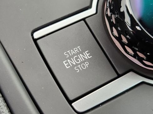 New 2026 Volkswagen Tiguan SE R-Line AWD/4WD image 19