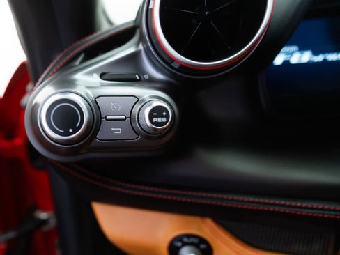 Certified 2022 Ferrari F8 Tributo image 20