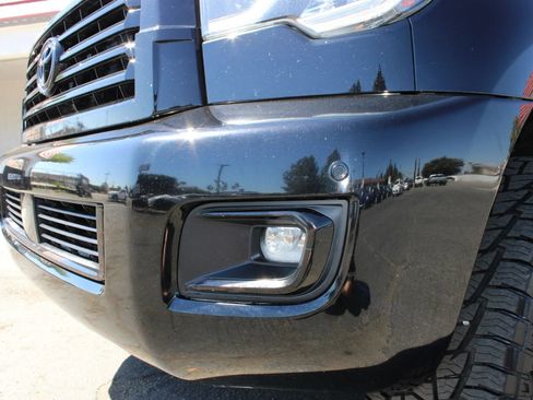 Used 2019 Toyota Sequoia TRD Sport AWD/4WD image 41
