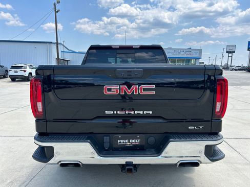 Used 2023 GMC Sierra 1500 SLT w/ SLT Premium Plus Package AWD/4WD image 6