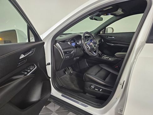 Used 2020 Cadillac XT4 Sport w/ Cold Weather Package image 17