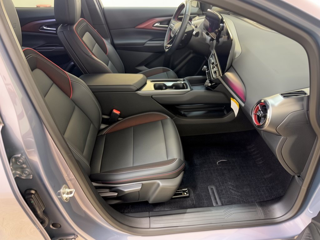 Used 2024 Chevrolet Equinox EV RS w/ Active Safety Package 3 FWD image 30