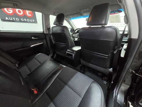Used 2013 Toyota Camry SE FWD image 19