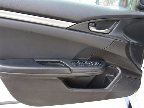 Used 2020 Honda Civic Sport image 9