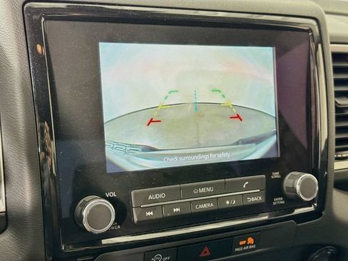 Used 2024 Nissan Frontier SV w/ SV Convenience Package RWD image 13
