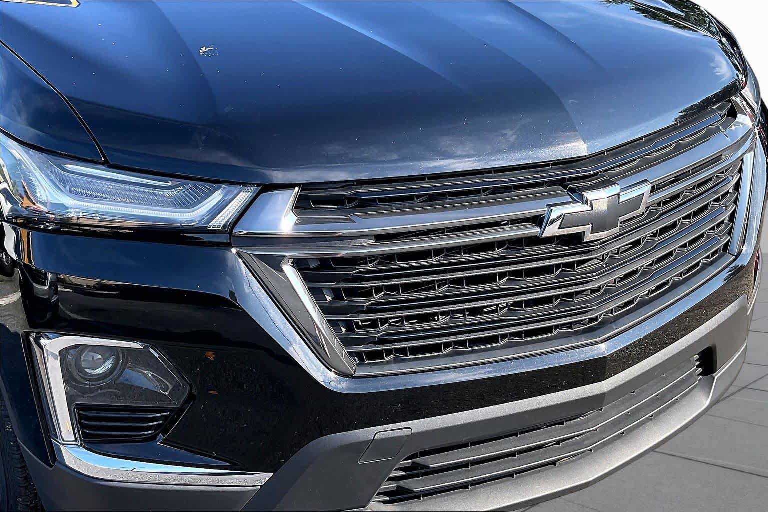 Used 2023 Chevrolet Traverse LT FWD image 30