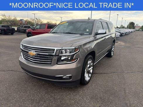 Used 2017 Chevrolet Suburban Premier image 5