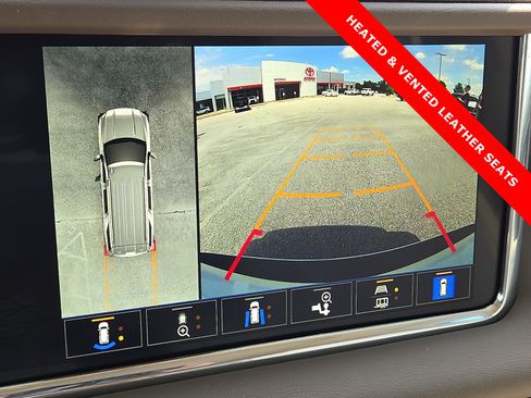 Used 2024 GMC Yukon Denali AWD/4WD image 19
