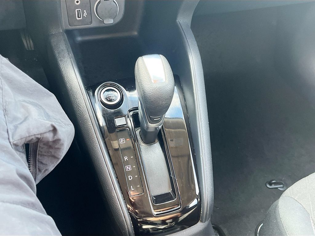 Used 2022 Nissan Kicks S FWD image 16