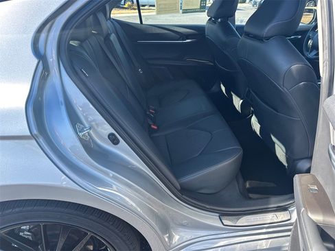 Used 2023 Toyota Camry XSE image 15