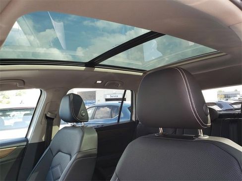 New 2026 Volkswagen Atlas SE image 7