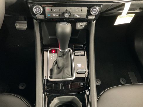 New 2026 Jeep Compass Latitude image 13