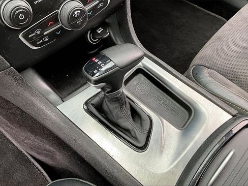 Used 2017 Dodge Charger R/T image 33