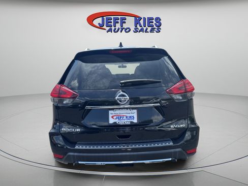 Used 2017 Nissan Rogue SV AWD/4WD image 6