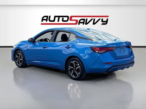 Used 2025 Nissan Sentra SV FWD image 5