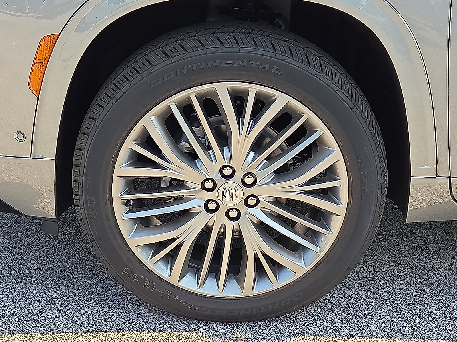 New 2027 Buick Enclave Avenir AWD/4WD image 7
