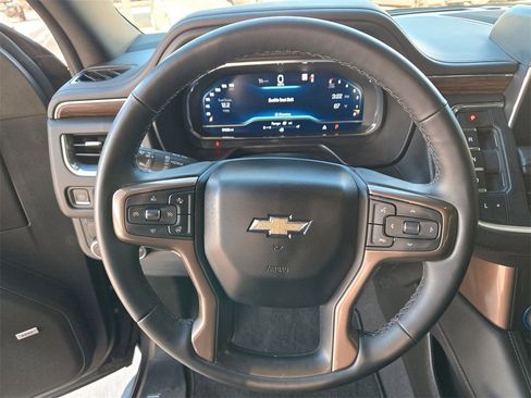 Used 2023 Chevrolet Tahoe High Country image 14