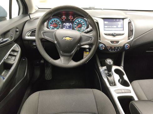 Used 2017 Chevrolet Cruze LS FWD image 22