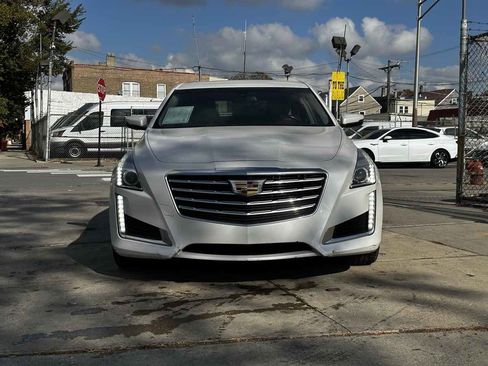 Used 2018 Cadillac CTS Sedan image 2