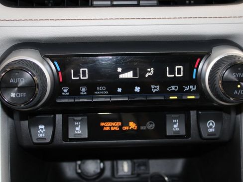 Used 2020 Toyota RAV4 XLE Premium AWD/4WD image 49
