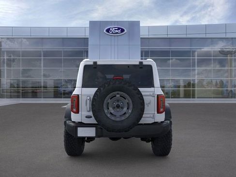New 2025 Ford Bronco Outer Banks w/ Sasquatch Package image 4