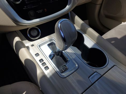Used 2016 Nissan Murano SV image 20