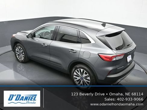 Used 2022 Ford Escape Titanium AWD/4WD image 15
