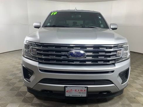 Used 2019 Ford Expedition Max XLT w/ Equipment Group 202A AWD/4WD image 11