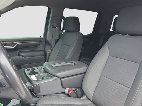 Used 2022 GMC Sierra 1500 Elevation w/ X31 Off-Road Package AWD/4WD image 7