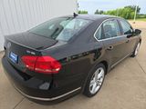 Used 2014 Volkswagen Passat TDI SEL Premium image 6